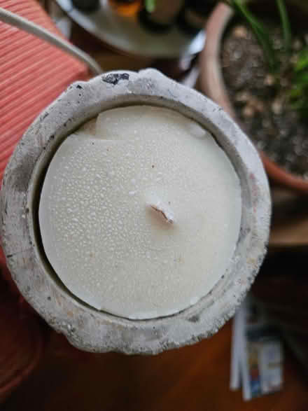 Photo of free small scented candle (Roxbury) #3