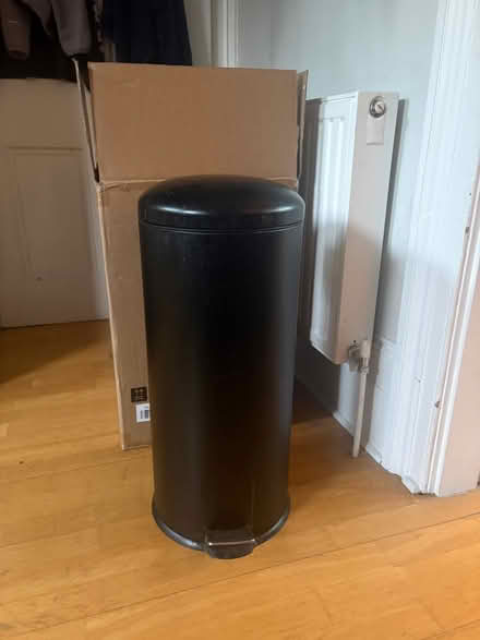 Photo of free Habitat 30L Domed Pedal Bin (Canonbury N1) #1