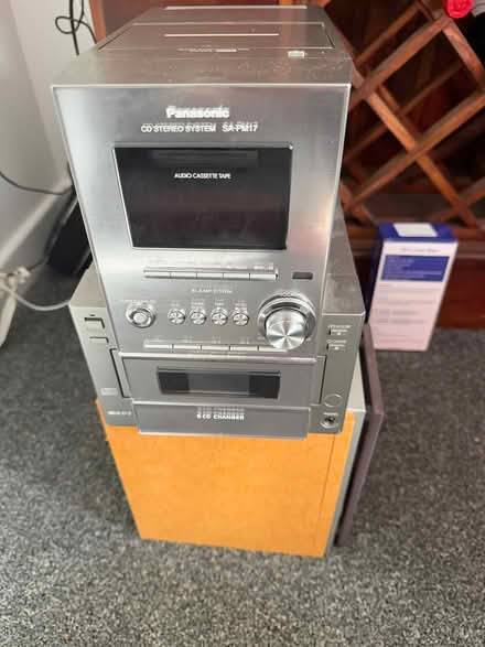 Photo of free Mini hifi (Holway CH8) #1