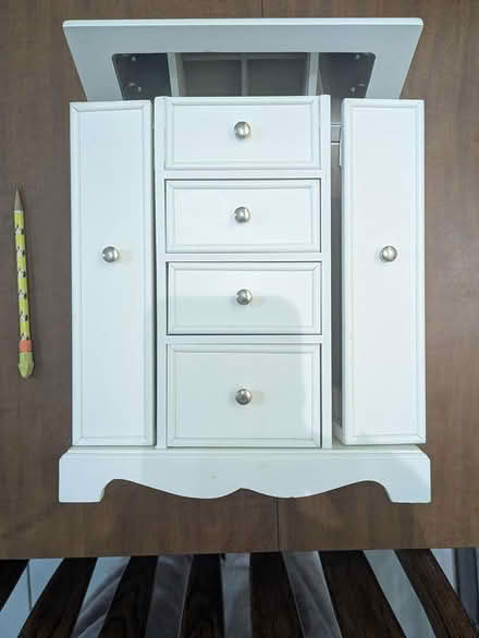 Photo of free Jewelry Box (East Somerville) #3