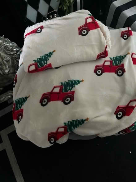 Photo of free Double Duvet Cover & 2 Pillow Cases (Skerton LA1) #1
