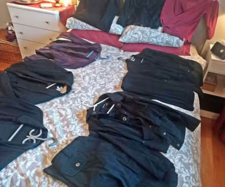 Photo of free clothing give-away event: Oct 18 (Britannia) #4