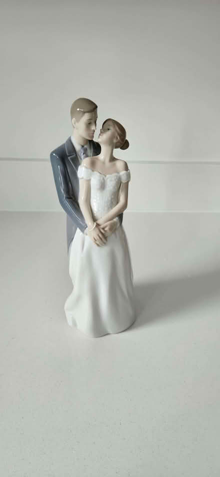 Photo of free Wedding day ornament (South Benfleet SS7) #1