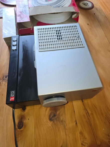 Photo of free Old slide projector (Weston BA1) #1