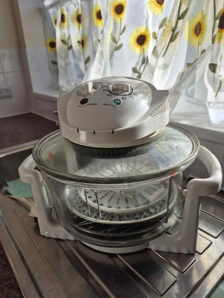 Photo of free Wolf halogen oven (Calow S44) #2