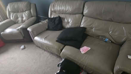 Photo of free Sofa (Laindon SS15) #2
