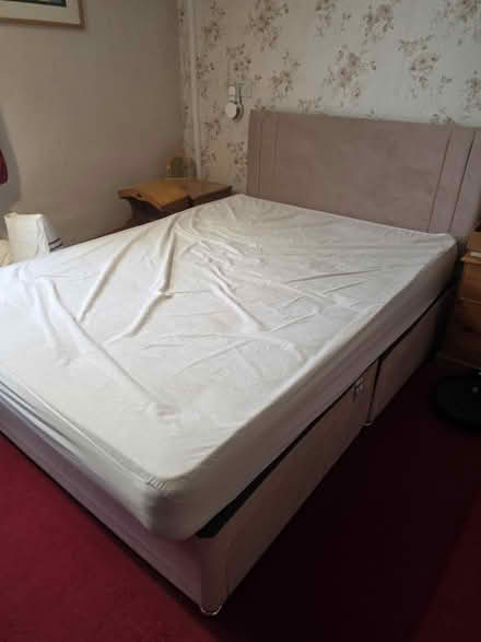 Photo of free Double divan bed (Tardebigge, B97) #1