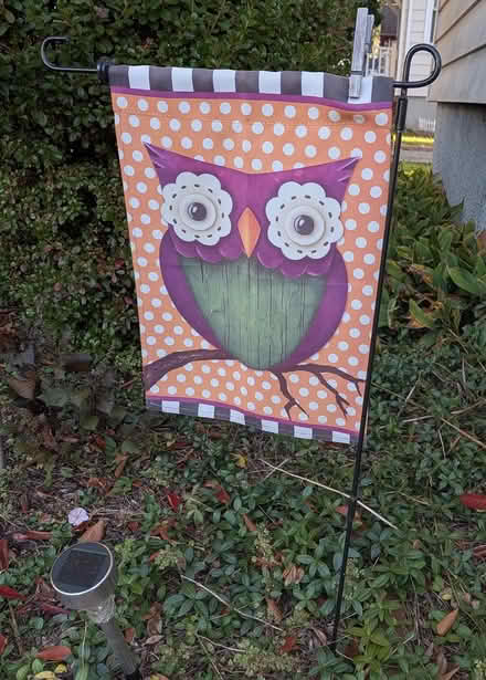 Photo of free decorative garden items (Anna st in Teaneck) #1