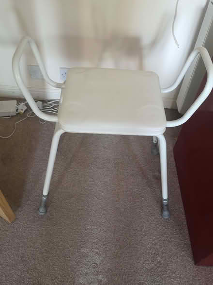 Photo of free Perching stool (Central Lancaster LA1) #2
