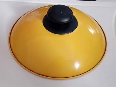 Photo of free 18.5cm saucepan lid (Kingsholm GL1) #1