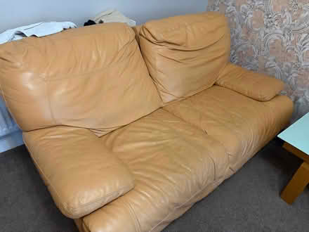 Photo of free 3 seater orange manual recliner 2 seater manual recliner 2 e (Hodge Hill B36) #2