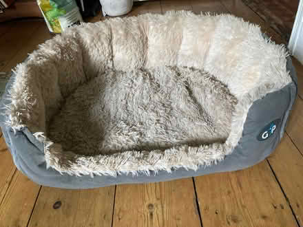 Photo of free Medium size dog bed (Cotteridge B30) #1