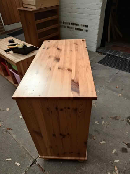Photo of free solid pine chest of drawers WS151QF (WS15 Upper Longdon) #2