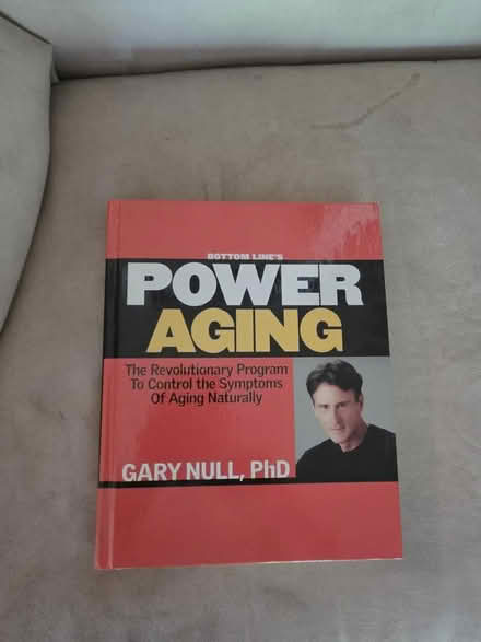 Photo of free 3 vintage books (palm harbor CR 1 Tpa Road) #2