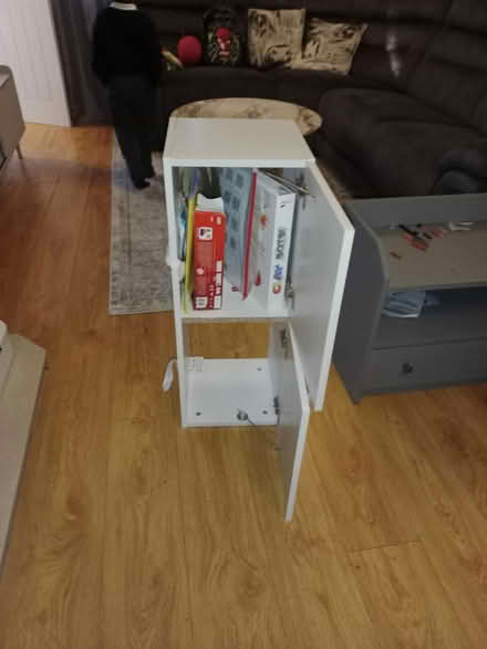 Photo of free TV shelf and storage box (Gorton M18 7JT) #3