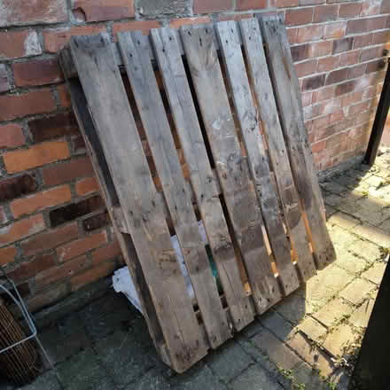 Photo of free Wooden Pallet (Ulceby DN39) #1
