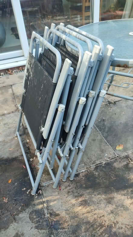 Photo of free Garden furniture (table and four chairs) (Bricknells Meadow OX28) #4