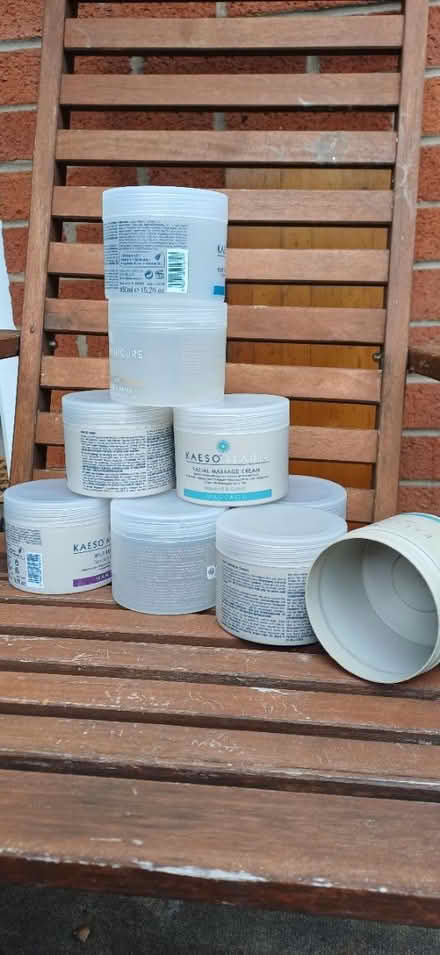 Photo of free Plastic containers (Ng3 5lh) #1