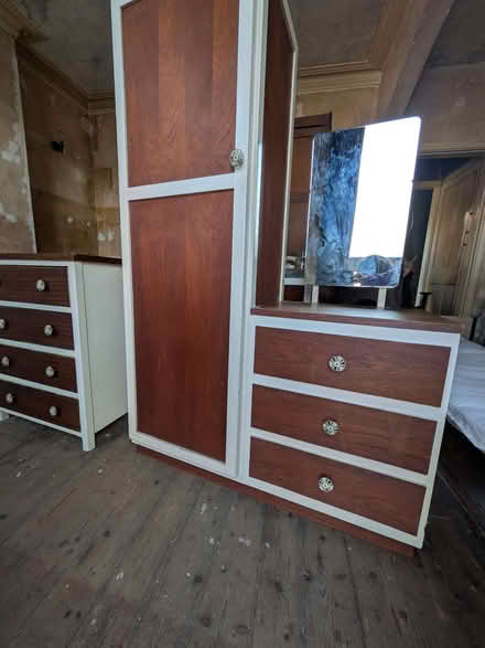 Photo of free Vintage Children's Bedroom Set (Breadsall DE21) #2