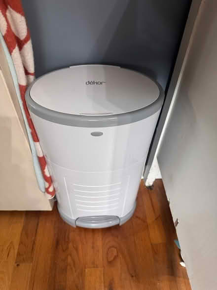 Photo of free diaper pail (Middletown) #1