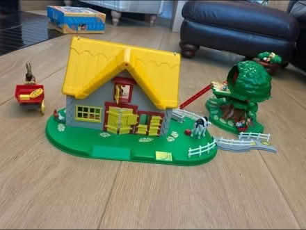 Photo of free Oh penny toy stable and tree house (Greenacres RH12 2) #4