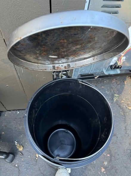 Photo of free Stainless steel step-open trash can (Valencia Avenue, Sunnyvale) #2