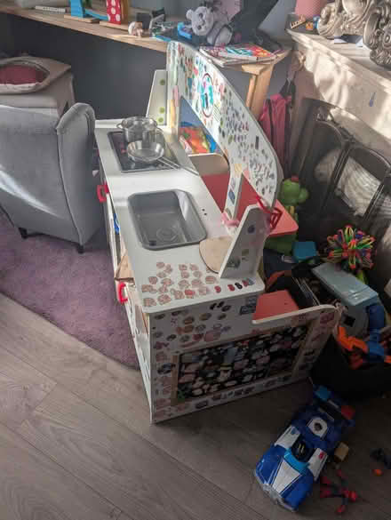 Photo of free Play kitchen (Downham BR1 5) #3
