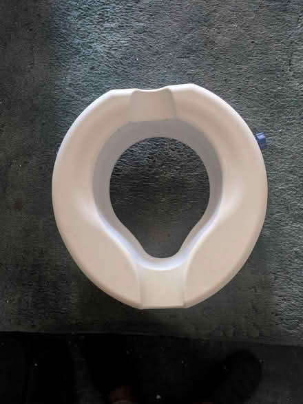 Photo of free Raised Toilet Seat (London NW6) #1