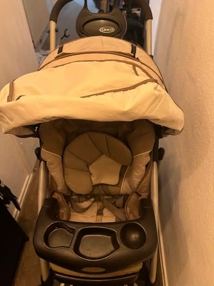 Photo of free Graco buggy with carrycot (Putney SW15) #3