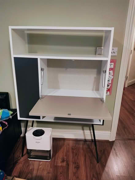 Photo of free Writing table never been used (GU51 4QF, Fleet) #4