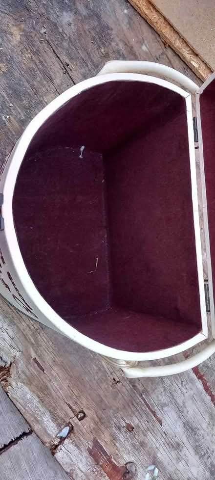 Photo of free Vanity/trinket box (Plumstead Common SE18) #3