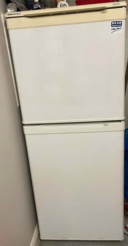 Photo of free Beko 50/50 fridge/freezer (Cricklewood NW2) #1