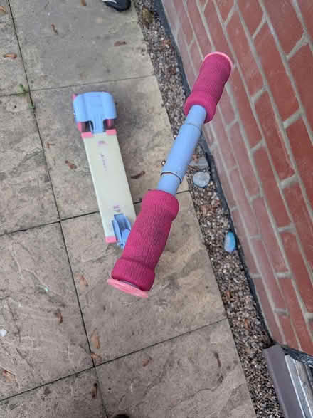 Photo of free Pink scooter (Kingsway DE22) #1