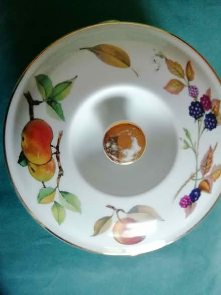 Photo of free Royal Worcester casserole dish (Worcester) #4