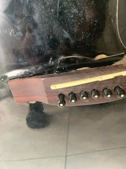 Photo of free Fender guitar (Clonshaugh, Dublin 17) #4
