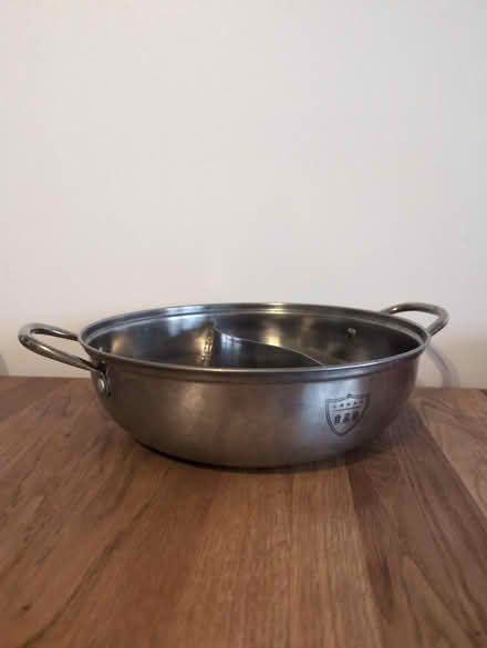 Photo of free Hot pot for stove top (Bromley-by-Bow E3) #2