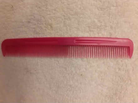 Photo of free Pink long comb (Birmingham City Centre B1) #1