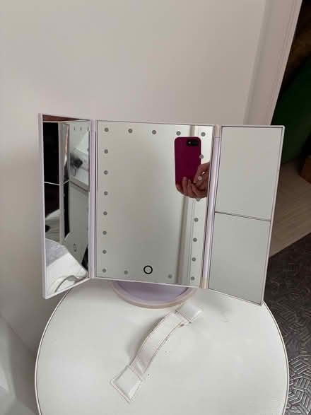 Photo of free Illuminating mirror (HP1) #2