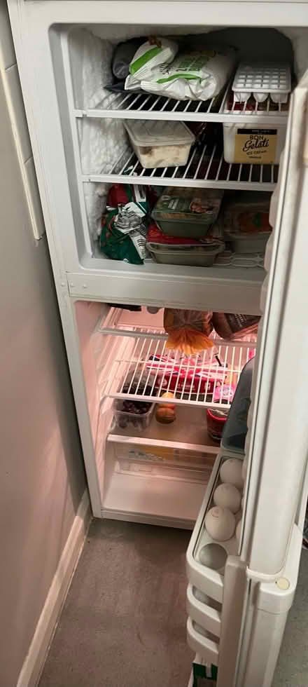 Photo of free Beko 50/50 fridge/freezer (Cricklewood NW2) #3