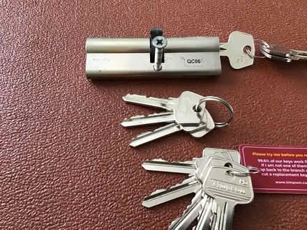 Photo of free door lock and keys (California IP4) #1