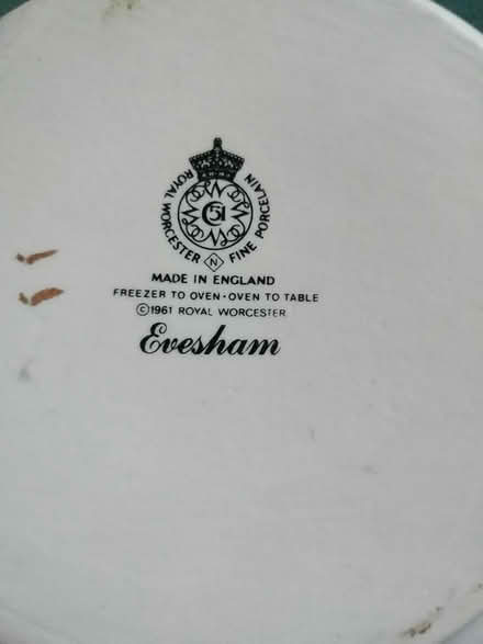 Photo of free Royal Worcester casserole dish (Worcester) #2