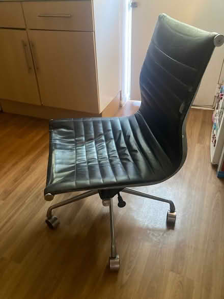 Photo of free Office chair (south oxhey watford WD19) #2