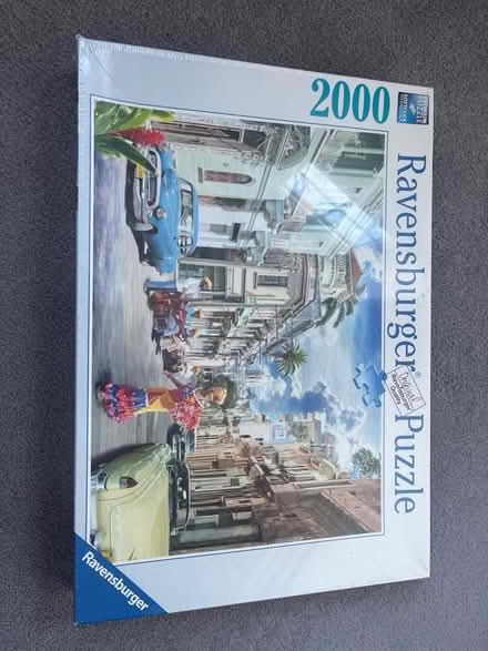 Photo of free Brand new 2000 piece puzzle (OX14) #1