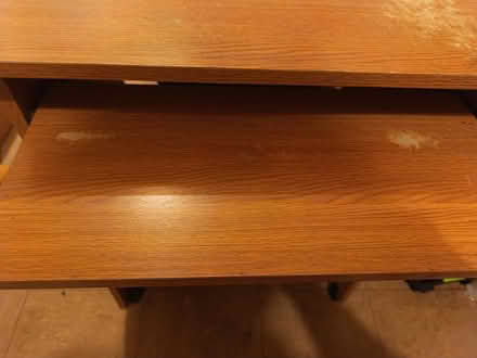 Photo of free desk (Rochdale, OL11) #3