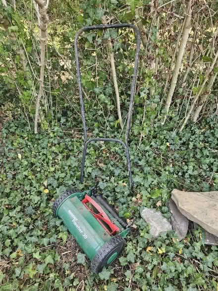 Photo of free Manual lawnmower (Nw11) #3