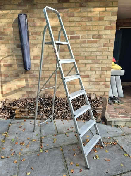 Photo of free Aluminium 7-Tread Platform Step Ladder (2m) (Purley on Thames RG8) #2