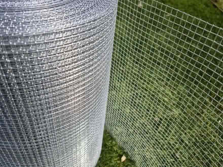 Photo of Small amount of wire mesh (Harwell village OX11) #2