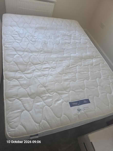 Photo of free Silentnight miracoil mattress and bamboo king size mattresse (Penrith CA11) #2