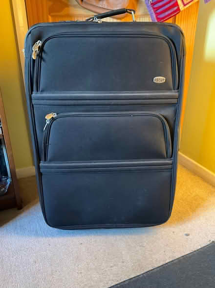Photo of free 3 two-wheeled suitcases, black (Woodley RG5) #2
