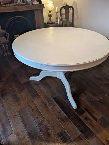 Photo of free Round painted dining table (Camberley GU15) #3